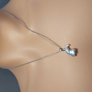 💜3/$20💜  Dainty Eagle Head Silvertone Necklace Pendant EFFY